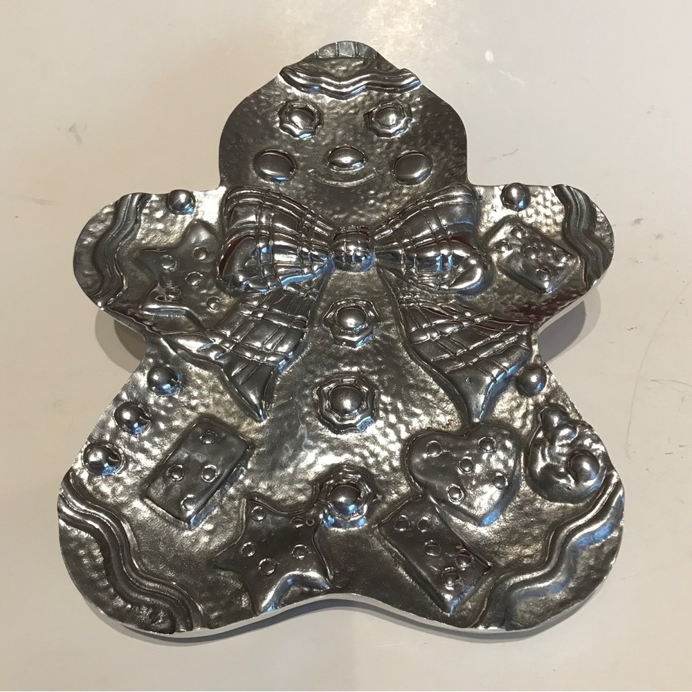 3D Gingerbread Man Christmas Cookie/Treat Plate - Heavy Pewter - Hecho En Mexico